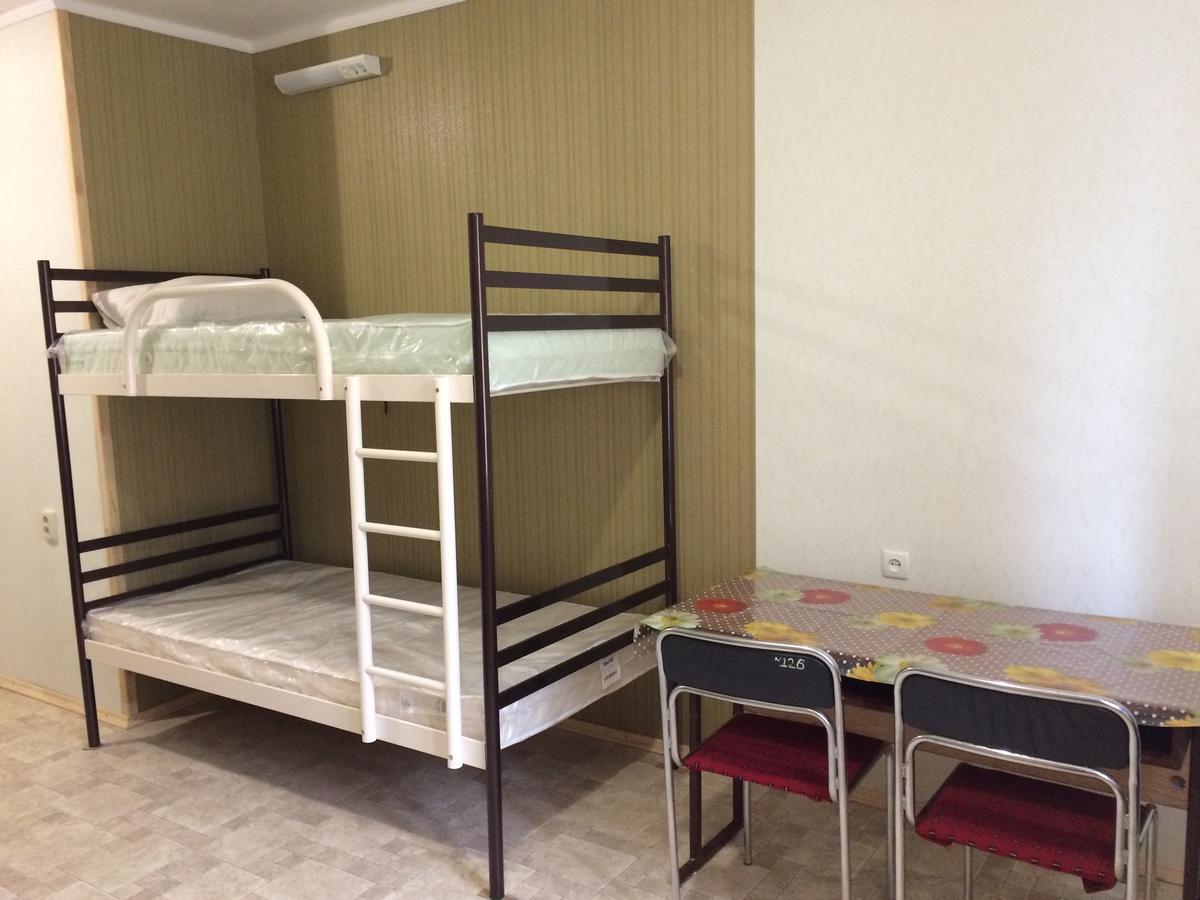 Hostel - Avaliani Street Zaporizhia Esterno foto