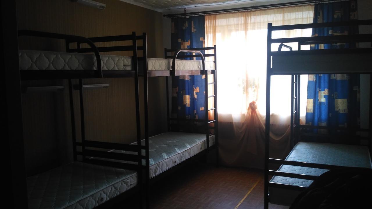 Hostel - Avaliani Street Zaporizhia Esterno foto